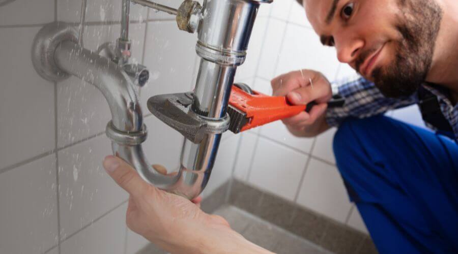 Local tankless water heater installation in Holliday, MO